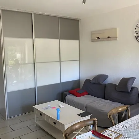 Appartement With Garden By The Sea